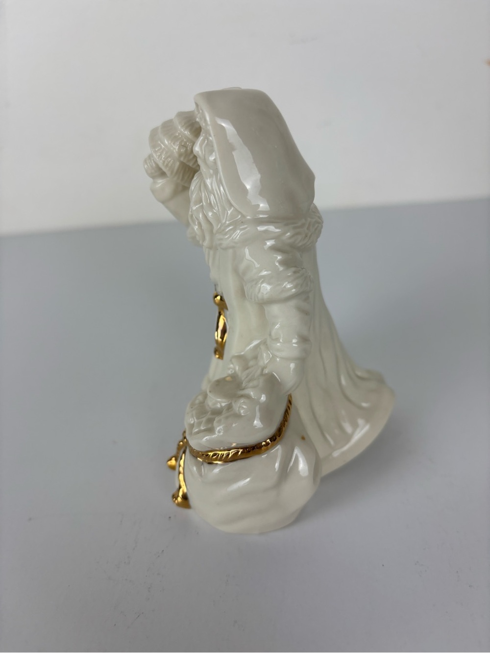Lenox White Ceramic Santa Figurine with Gold Accents - Picture 5 of 10
